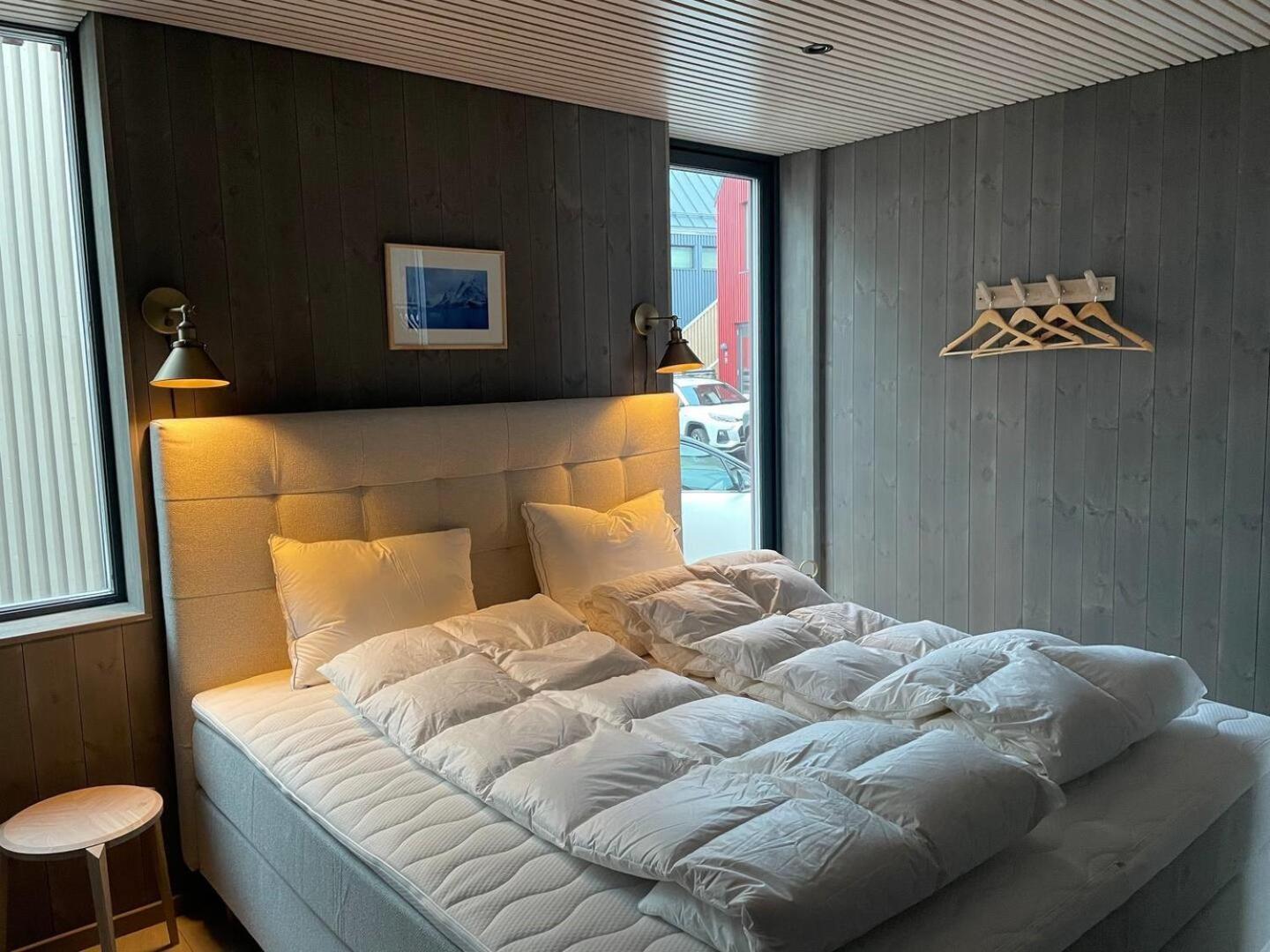 Waterfront Apartment With Panoramic Sea View Henningsvaer Exteriér fotografie