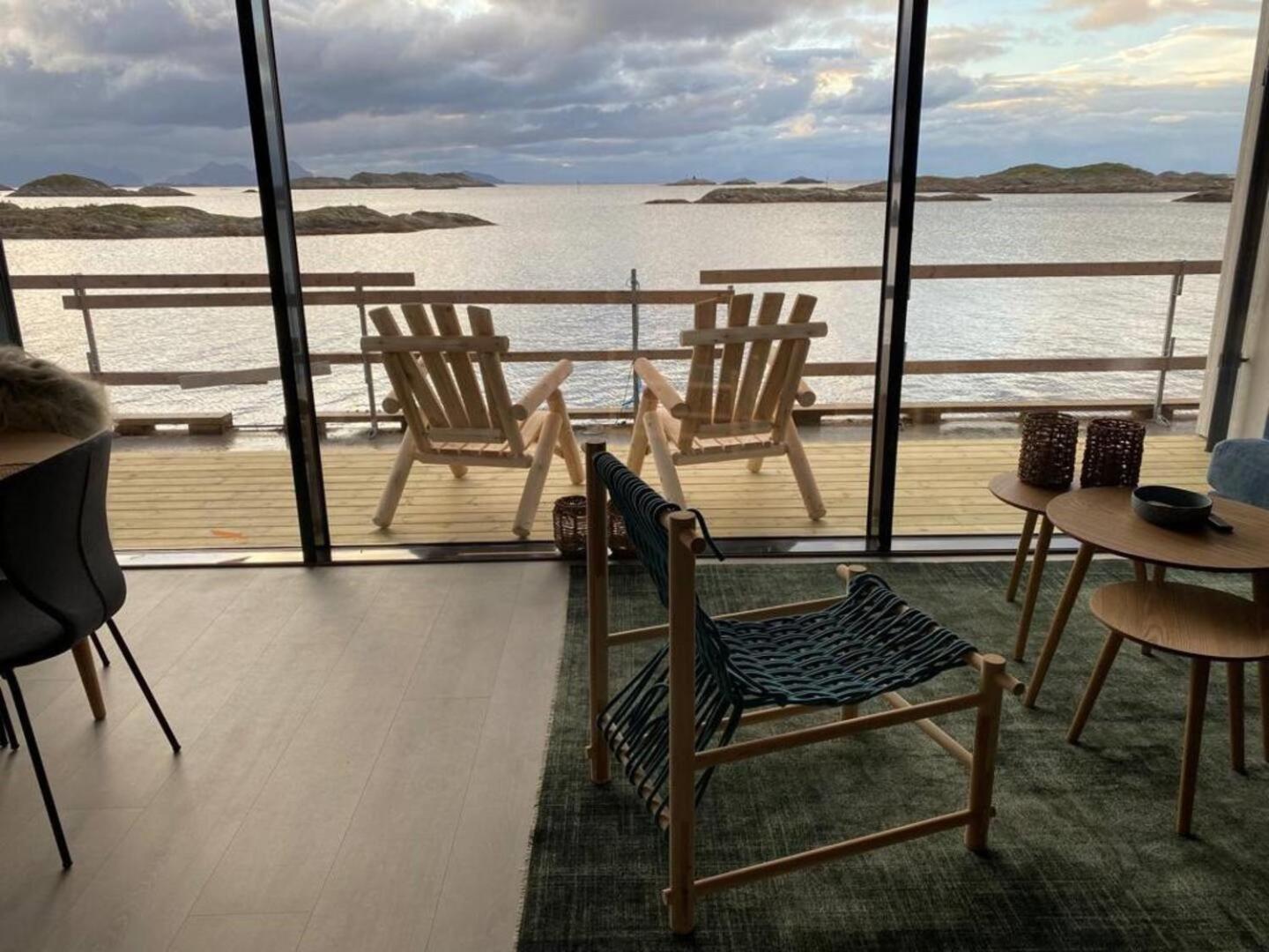 Waterfront Apartment With Panoramic Sea View Henningsvaer Exteriér fotografie