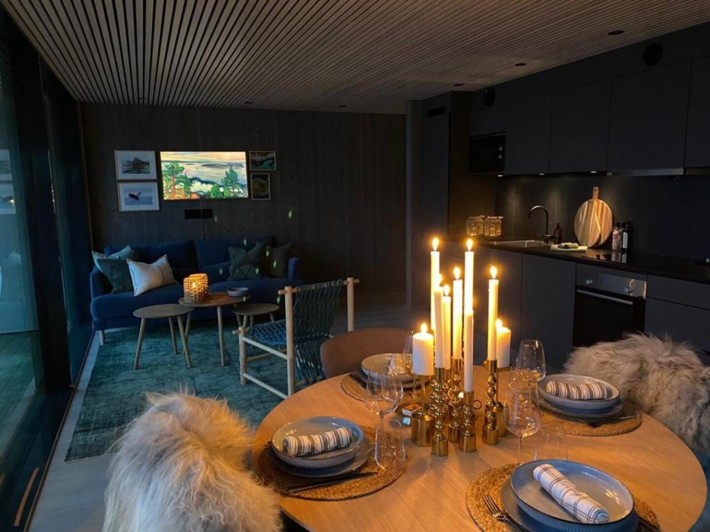 Waterfront Apartment With Panoramic Sea View Henningsvaer Exteriér fotografie